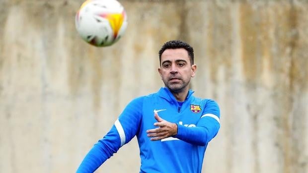 Xavi le pide a Dembélé un esfuerzo para renovar