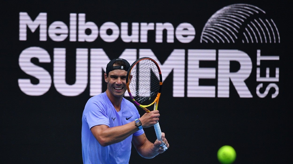 Rafael Nadal, durante un entrenamiento en Melbourne