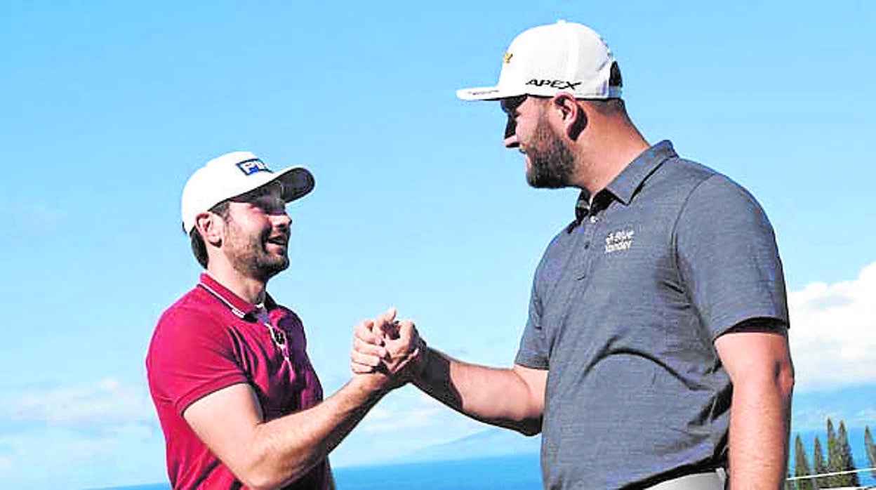 Juan Postigo y Jon Rahm se saludan en Hawái