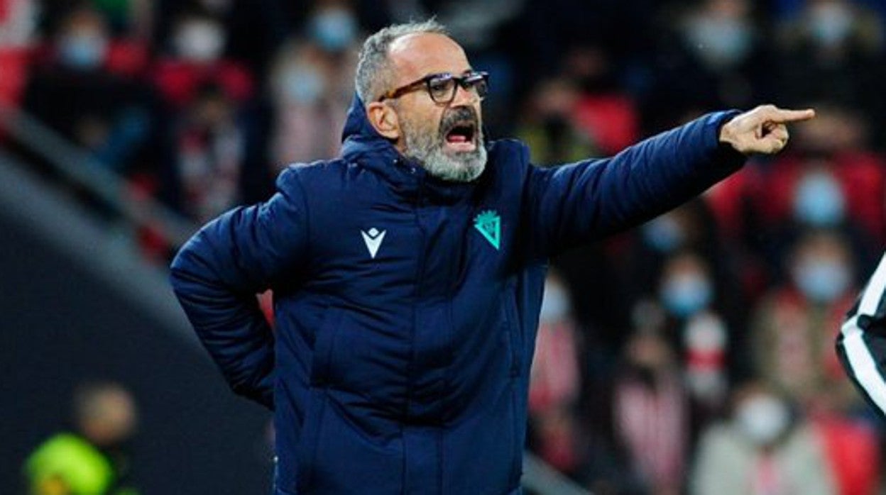 Álvaro Cervera, durante un partido del Cádiz