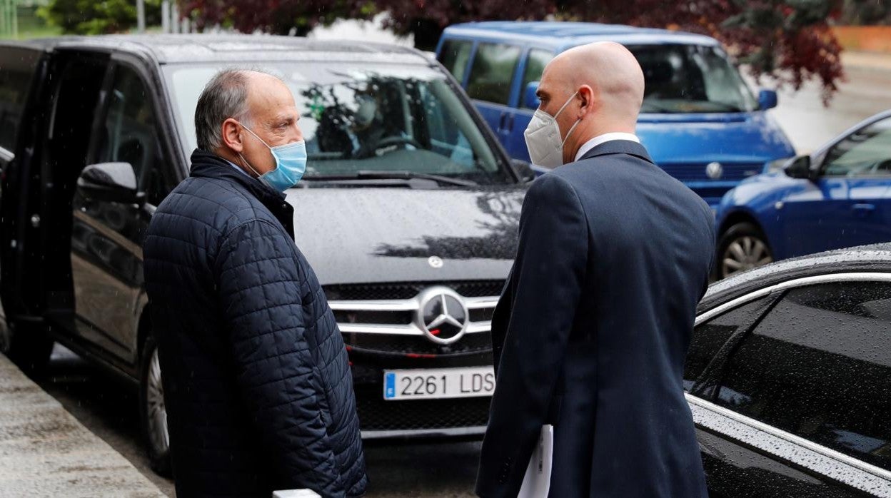 Javier Tebas, presidente de LaLiga, y Luis Rubiales, de la RFEF, en una imagen de archivo