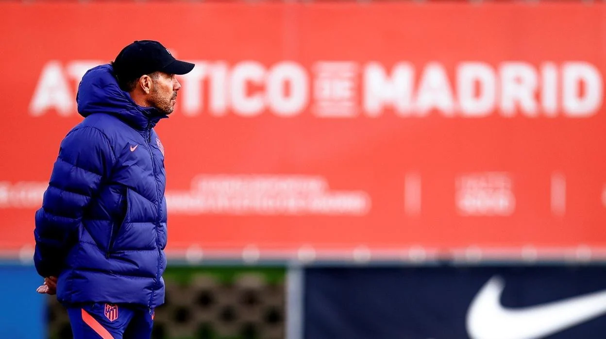 Simeone, en un entrenamiento con el Atlético de Madrid