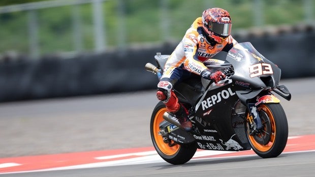 Márquez acelera en Mandalika