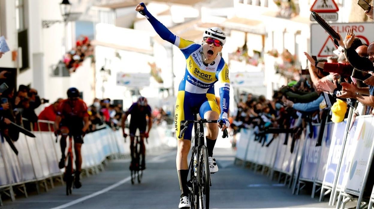 Herregodts levanta los brazos en la primera etapa de la Ruta del Sol