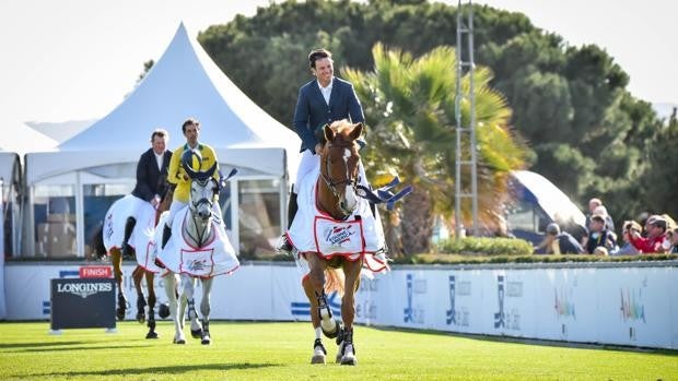 Pedro Veniss, con Nimrod de Muze Z, se impone en el GP Equine América