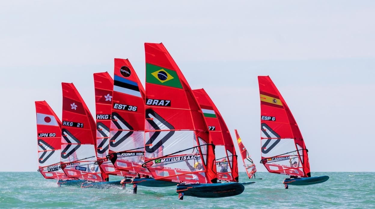 Ya ha comenzado la competición internacional en la Bahía de Cádiz.