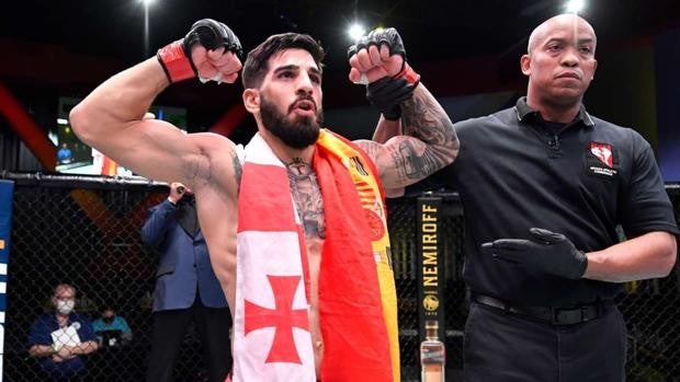 Ilia Topuria debuta en el ligero frente a Jai Herbert: «Voy a finalizarlo en el primer asalto»