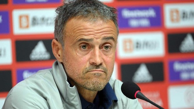 Luis Enrique: «Podemos enfrentarnos al campeón de Europa y del mundo de tú a tú»