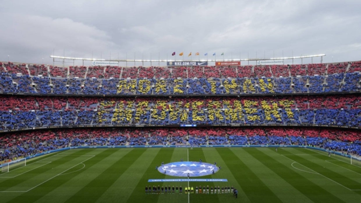 El Camp Nou, durante el Barcelona-Real Madrid de Champions