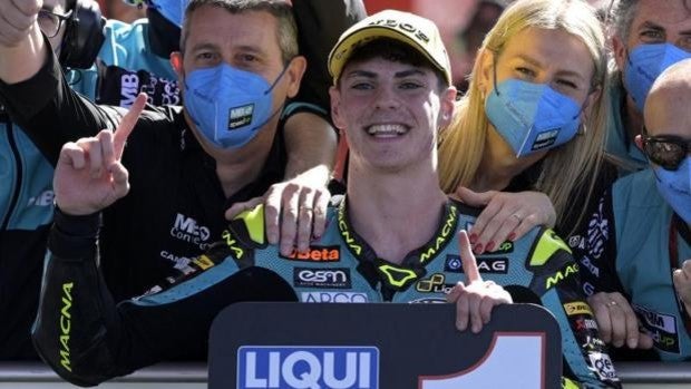 Aldeguer firma la pole más precoz de la historia en Moto2