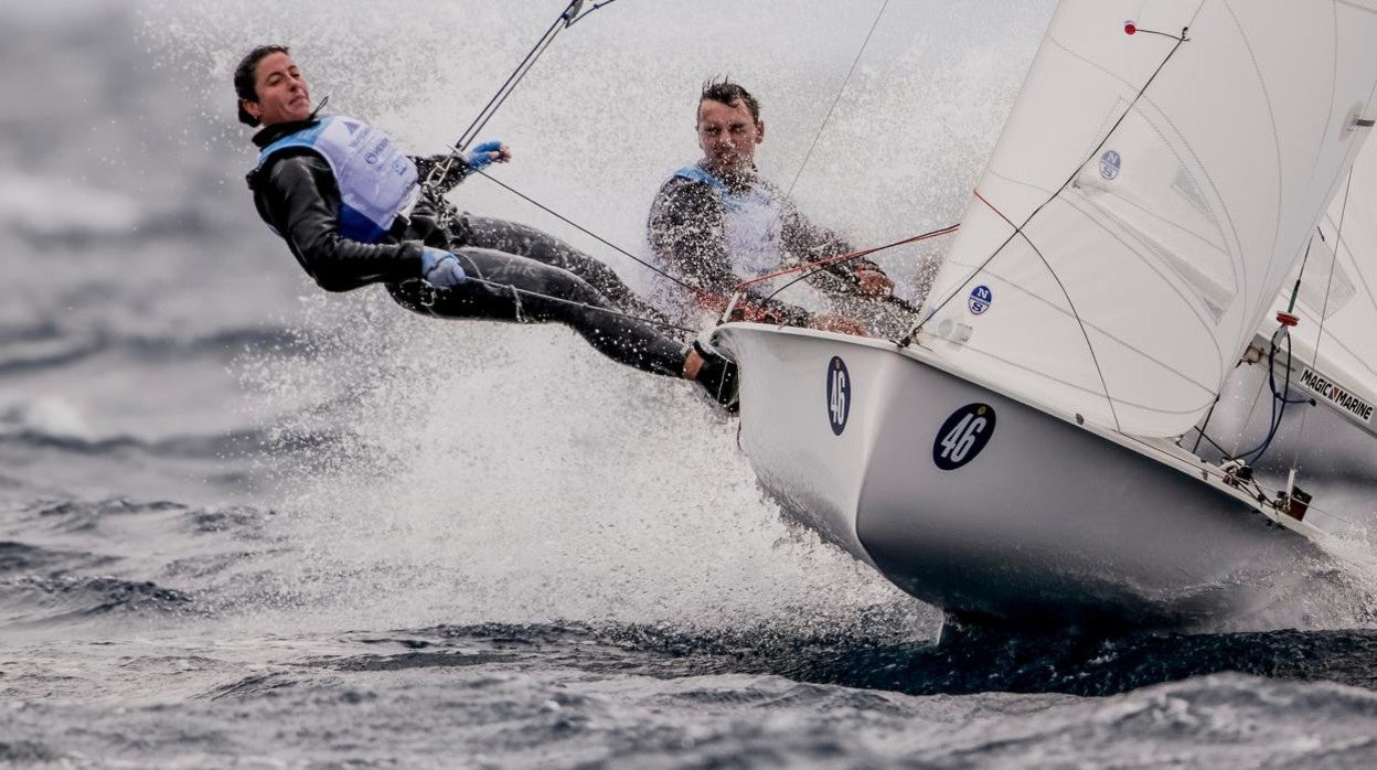 Xammar/Brugman y Pilar Lamadrid, segundos en 470 Mixto e iQFoil Femenino en el arranque del Sofía