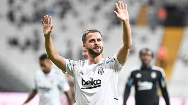 Más problemas para el Barça: el Besiktas devuelve a Pjanic