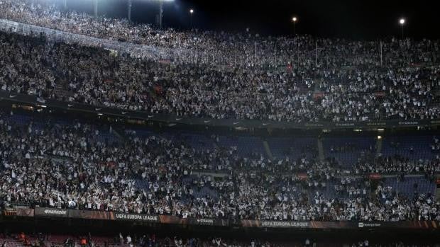 Laporta, tras ver el Camp Nou 'inundado' de blanco: «Como culé me siento avergonzado, tomaremos medidas»