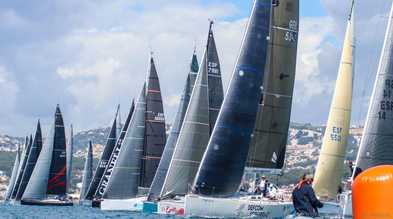 La mejor flota de cruceros del Mediterráneo se reúne en las 300 Millas A3 Moraira