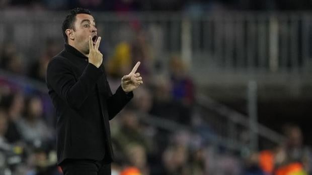 Xavi: «Ahora estamos en una Liga de cinco equipos y la tenemos que ganar»