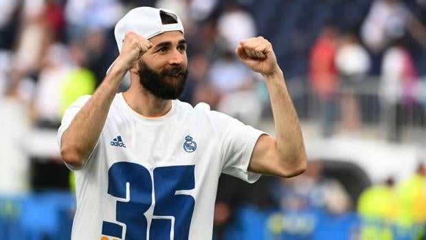 Florentino postula a Benzema para el Balón de Oro: «Ha sido bueno ahora y desde que vino»