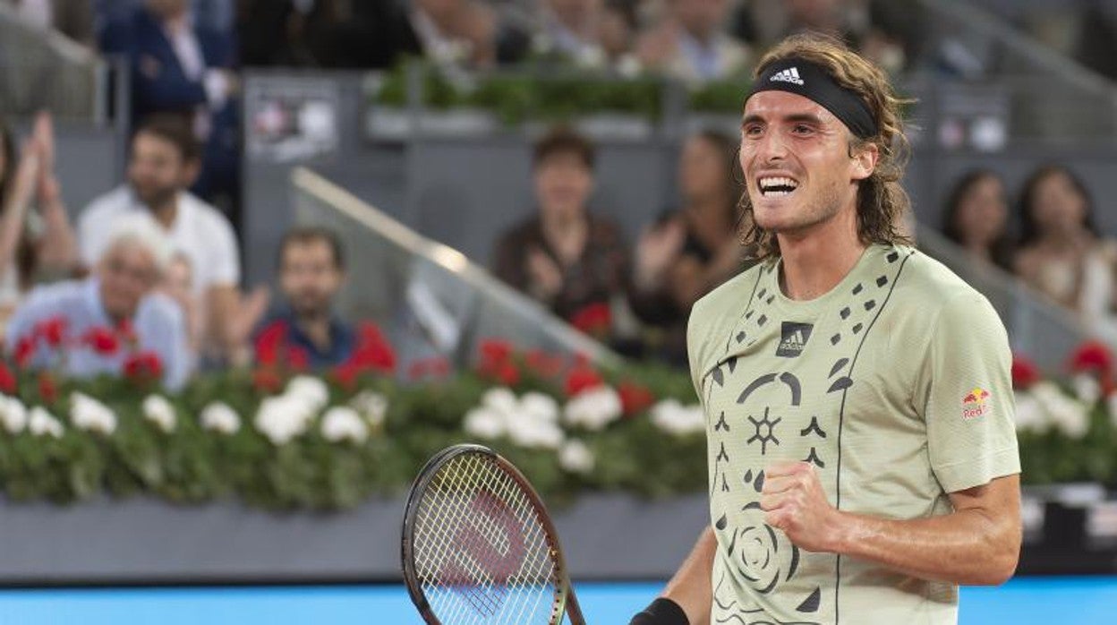 Tsitsipas celebra su victoria ante Rublev