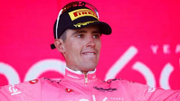 Juanpe López, un español 'maglia' rosa del Giro siete años después