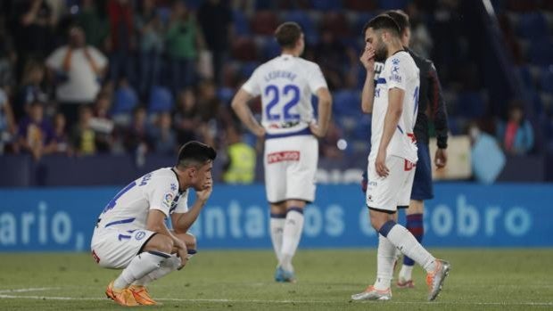 El Alavés no puede con el Levante y cae a Segunda