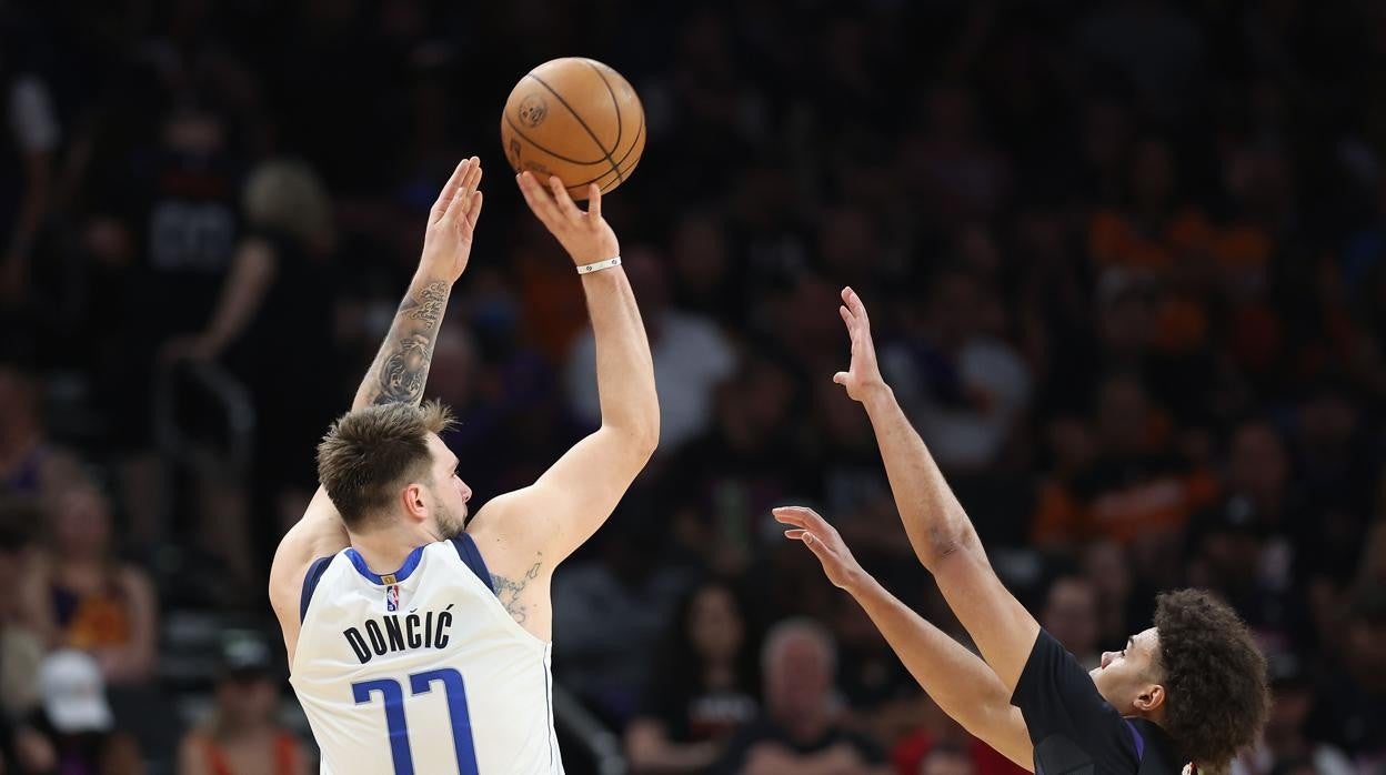 Doncic, durante el partido contra los Suns