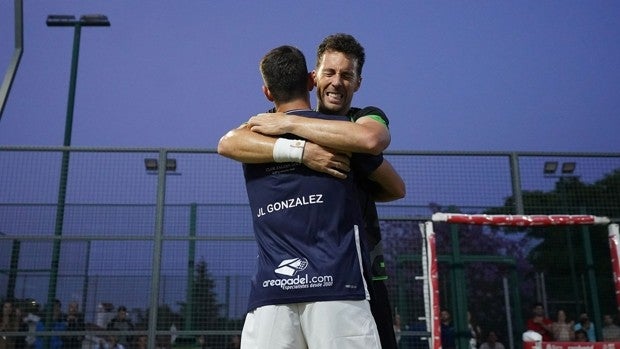 Javi Pérez y José Luis González triunfan en el Future del APT Padel Tour de Sevilla