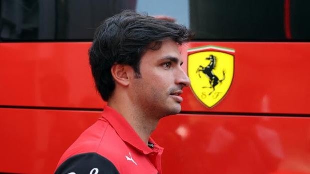 Carlos Sainz se niega a ser segundo piloto en Ferrari