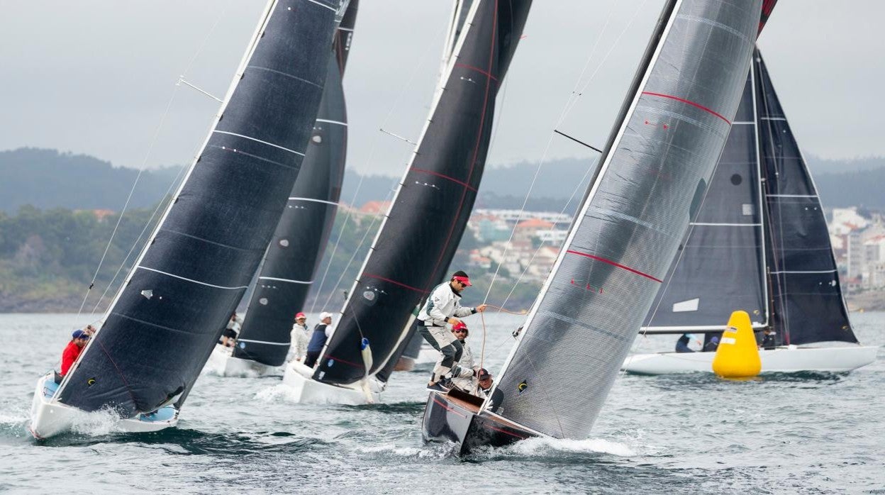 «Bribon 500» y «Stella» ganaron en Sanxenxo