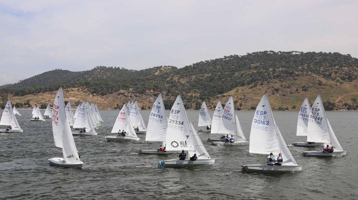 Víctor López y Luca Rosa, vencedores del Trofeo San Isidro de Snipe