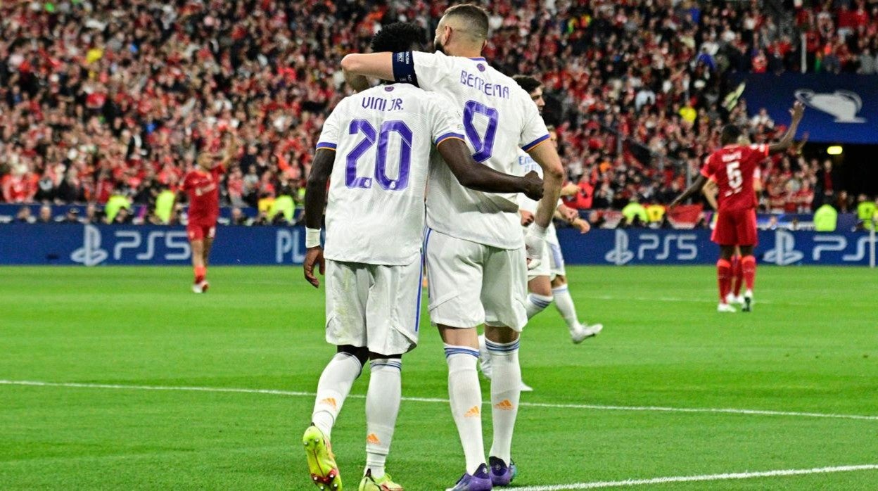 Vinicius y Benzema, el sábado en la final ante el Liverpool
