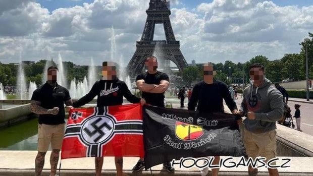 Banderas nazis en el viaje de ultras madridistas a París