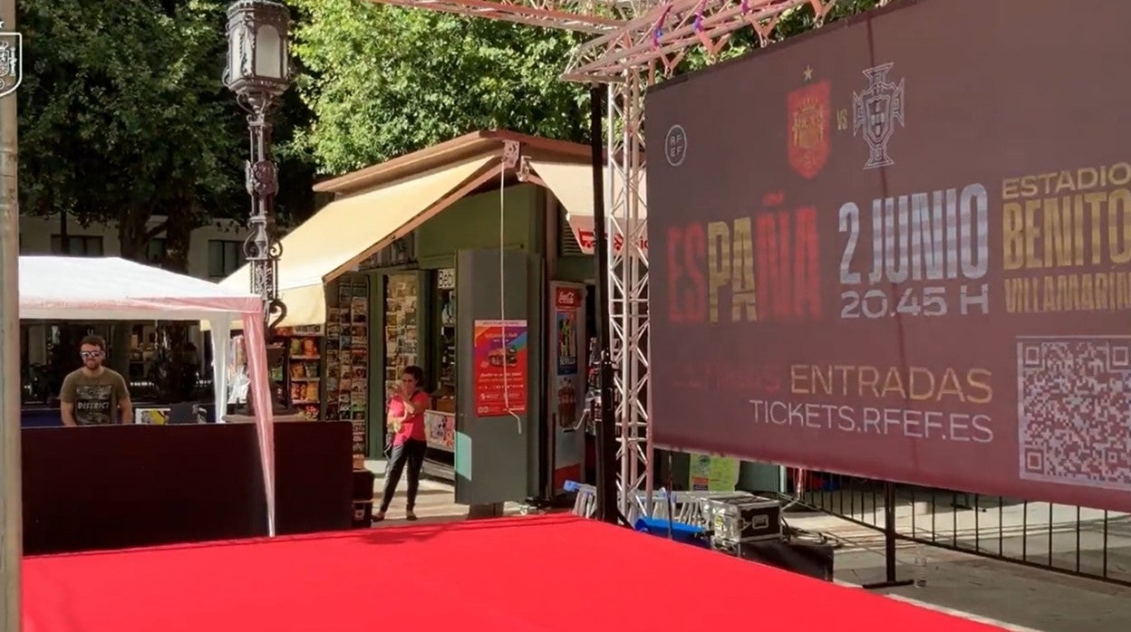 Un escenario situado en el corazón de la céntrica Plaza Nueva