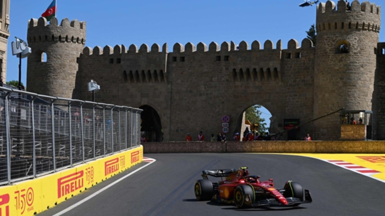 Carlos Sainz, en el circuito urbano de Bakú