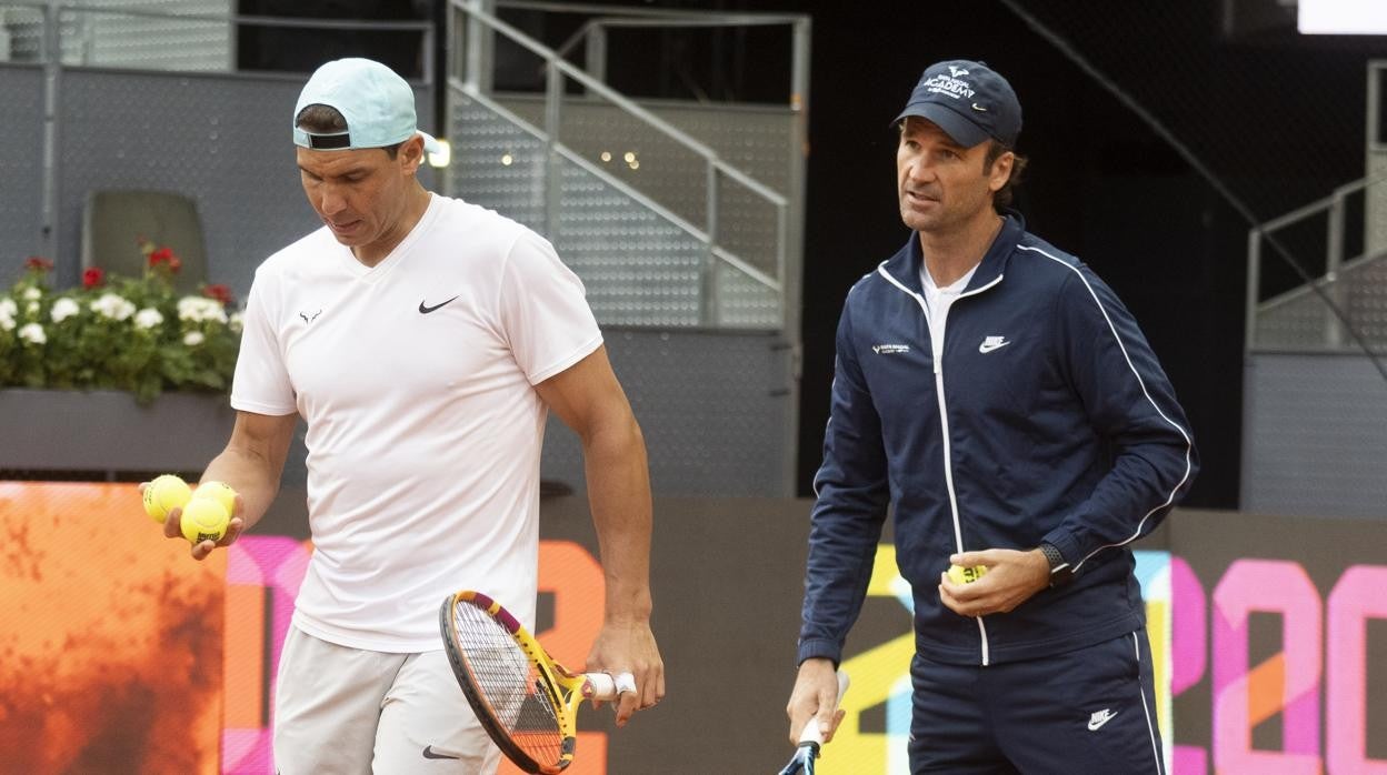 Nadal y Carlos Moyà, durante el último Mutua Madrid Open