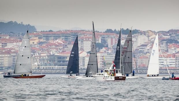 Sin viento en el Xacobeo 6mR Worlds