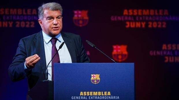 El socio le da carta blanca a Laporta para vender activos del Barça