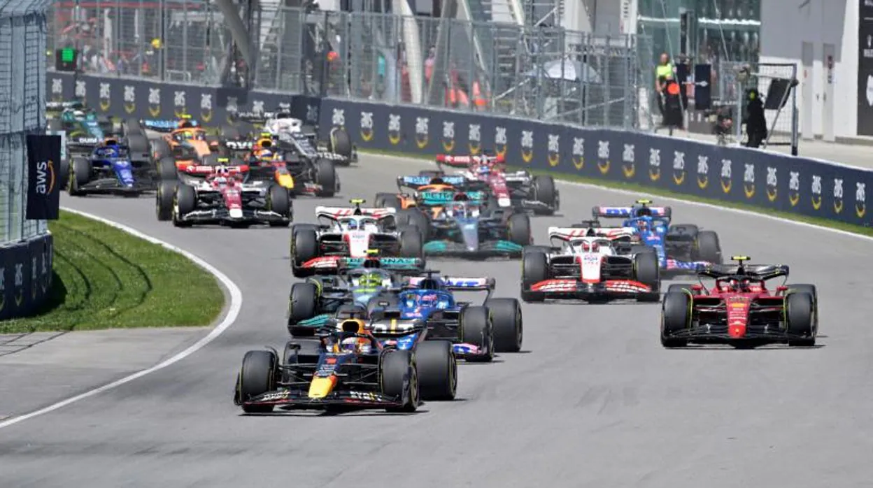 Max Verstappen liedra al pelotón en el pasado GP de Canadá