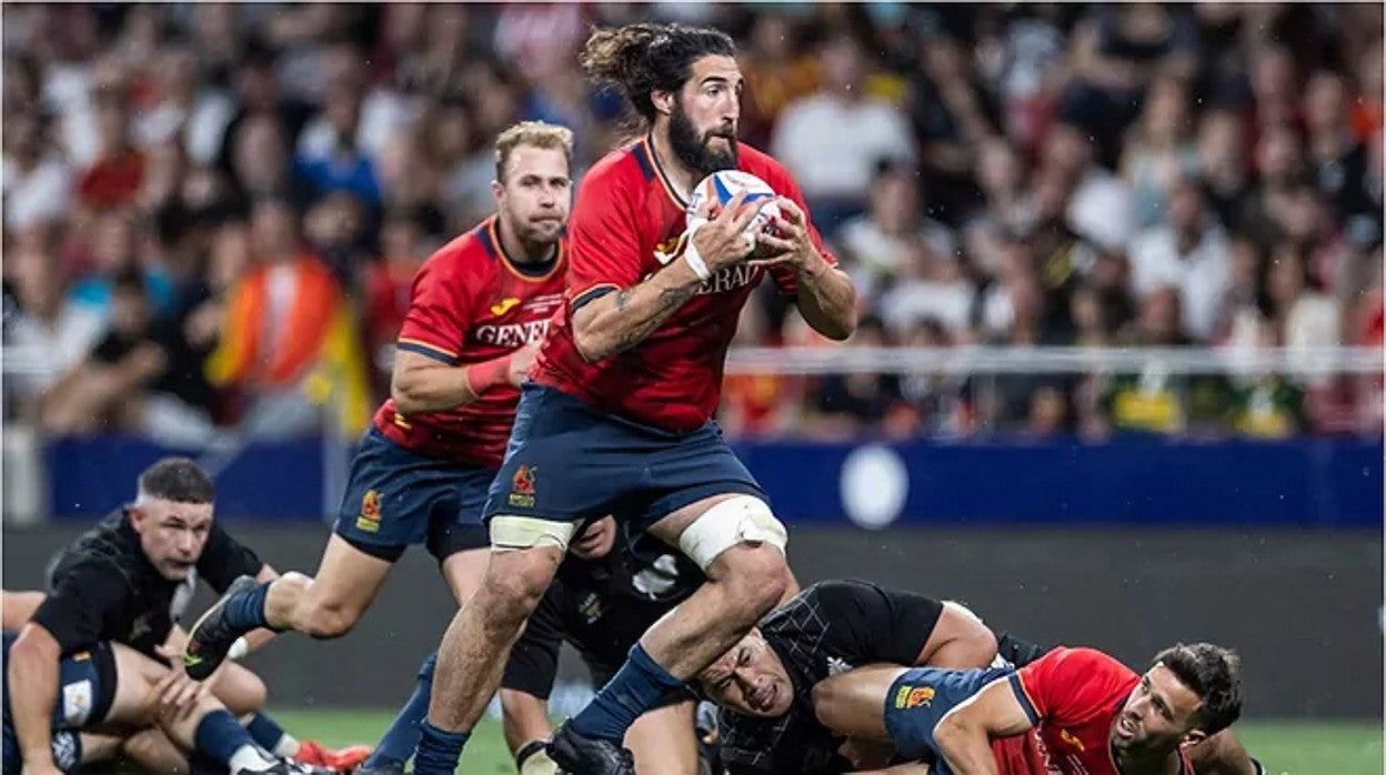 Manu Moran, jugando un partido con la selección española