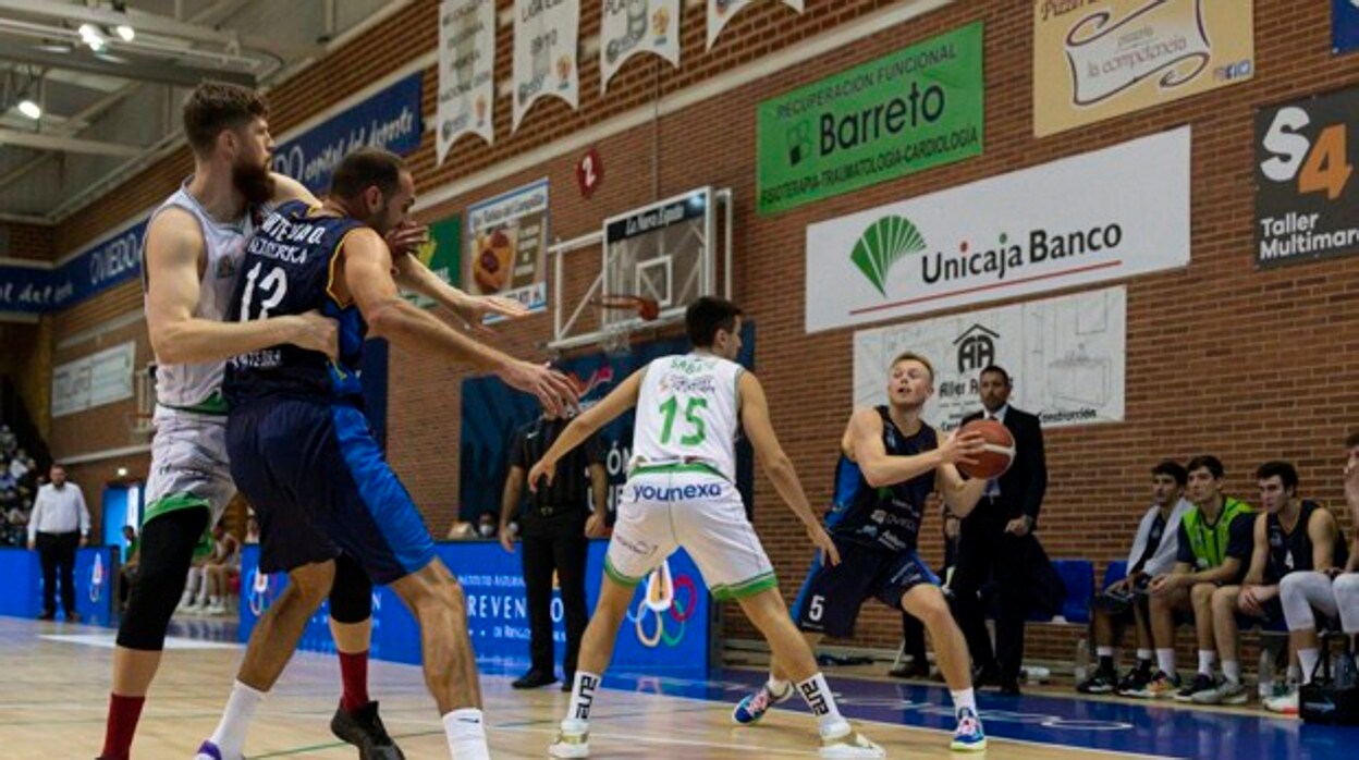Unicaja deja de patrocinar al Baloncesto Oviedo y otros dos clubes asturianos