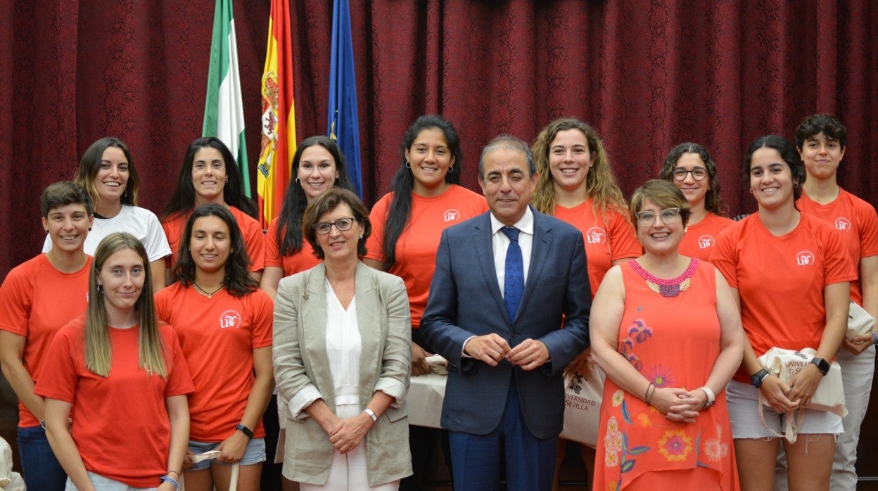 Miguel Ángel Castro, rector de la Universidad de Sevilla, en un acto con deportistas de la US