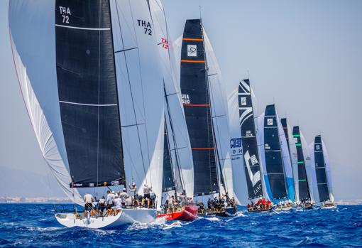 Comienza la Puerto Portals 52 Super Series Sailing Week