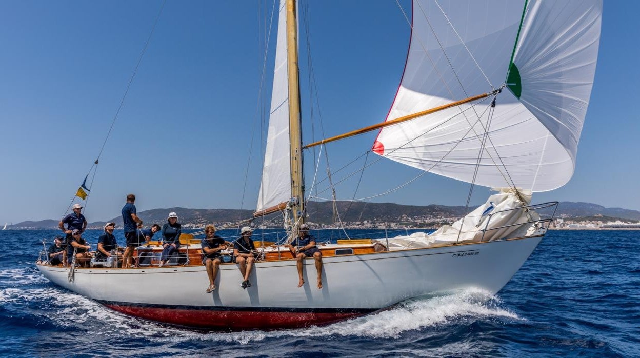 «Argos» y «FJord III», primeros líderes de la XXVII Regata Illes Balears Clàssics