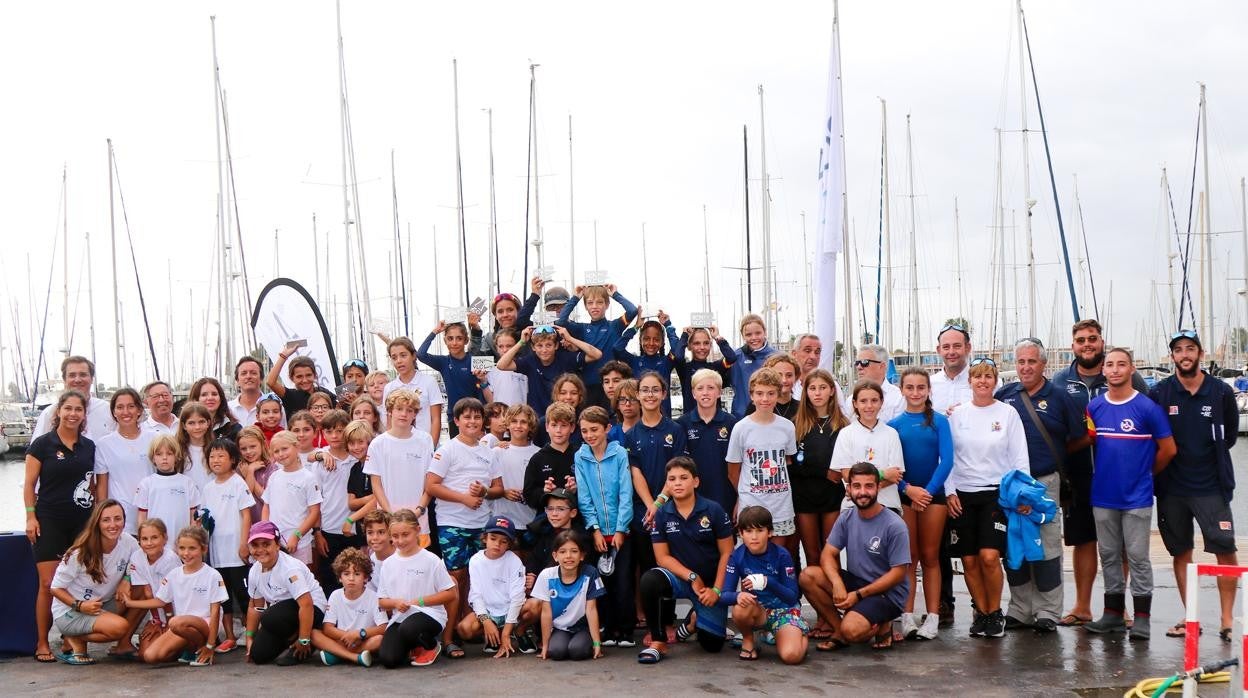 El Deporte Base se impone en la cita de la AECN en el Real Club Náutico de Valencia con cerca de 70 niños de 14 clubes