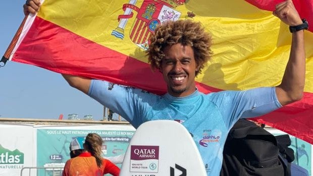 Matchu Lopes, tercero en la primera prueba de la Copa del Mundo de Kitesurf