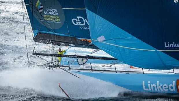 Vitoria de Thomas Ruyant con el «LinkedOut» en la clase IMOCA de la Route du Rhum