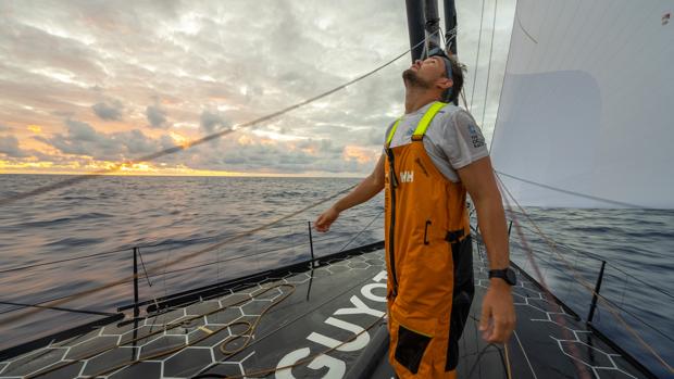 La opción del oeste ha sido la ganadora en las últimas 24 horas a medida que la flota de The Ocean Race se comprime