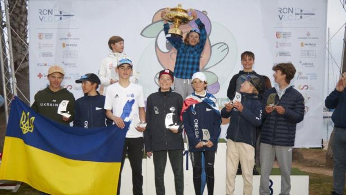 Travis Greenberg y Olha Lubianska se proclamaron campeones de la Optiorange en el Real Club Náutico de Valencia