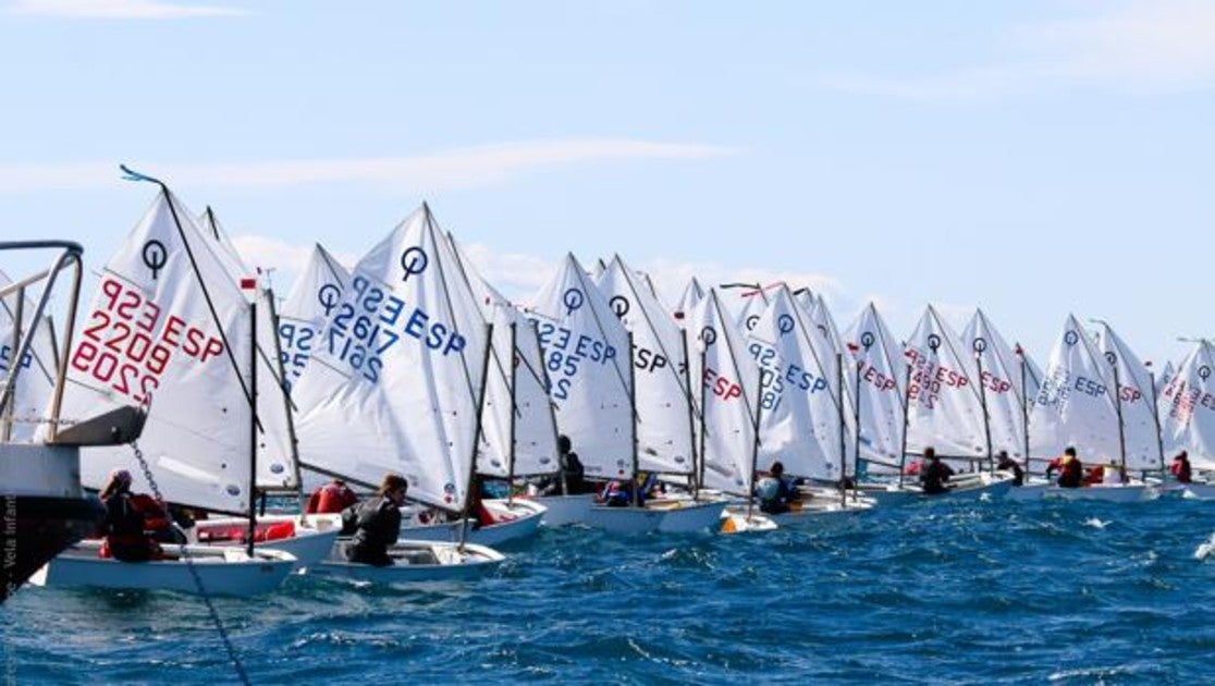 Salida de la regata del año pasado