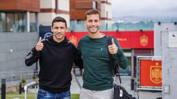 Navas y Canales llegan a la concentración de España en Las Rozas
