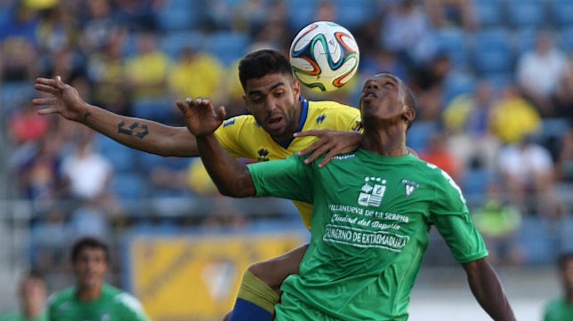 Los jugadores del Cádiz CF; uno a uno. Juan Villar, un gol para enmarcar