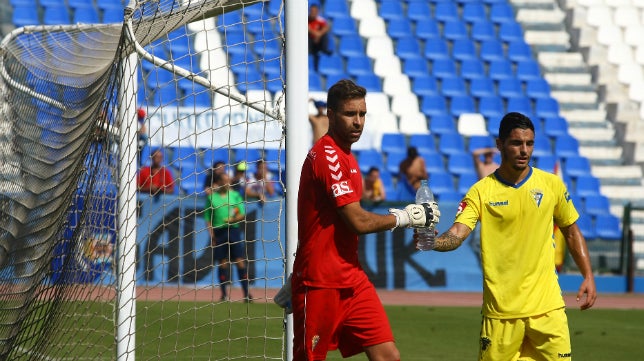 UNO A UNO. El Cádiz CF se salva con los milagros de &#039;San Cifuentes&#039;